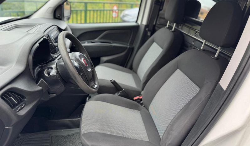 Fiat Dobló Cargo 1.3Multijet 95CV lleno