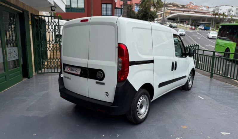 Fiat Dobló Cargo 1.3Multijet 95CV lleno