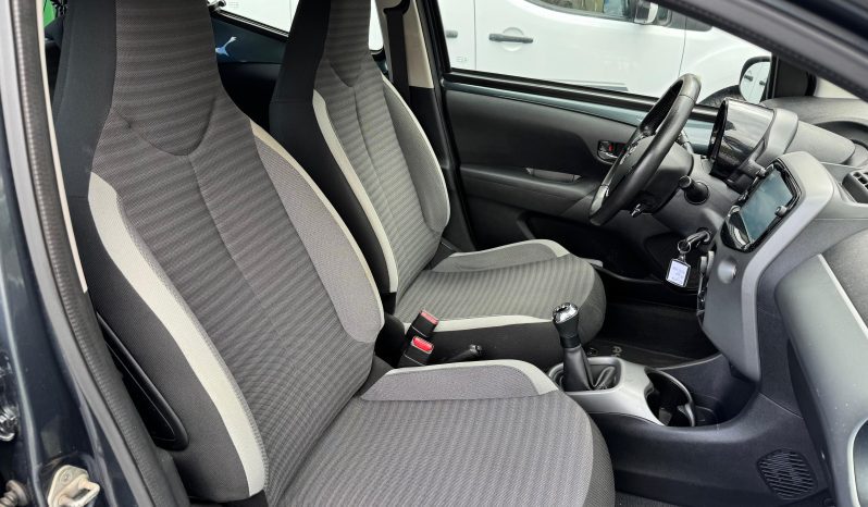 Toyota Aygo 1.0 75CV lleno