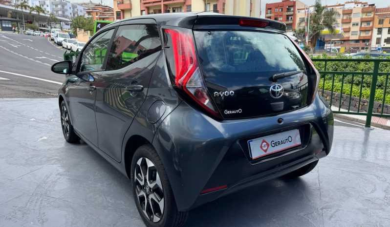 Toyota Aygo 1.0 75CV lleno