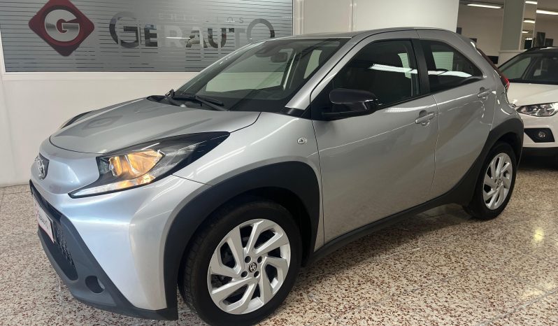 TOYOTA AYGO X CROSS 1.0 VVT Play lleno