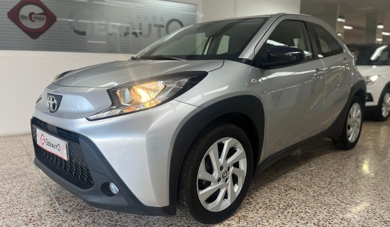 TOYOTA AYGO X CROSS 1.0 VVT Play lleno