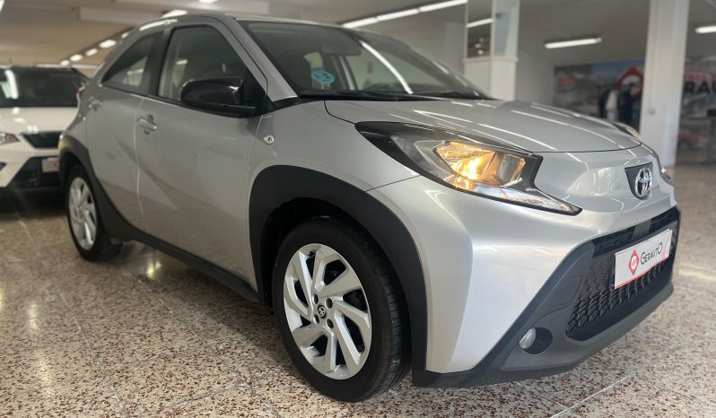 TOYOTA AYGO X CROSS 1.0 VVT Play lleno