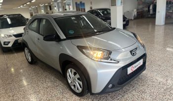 TOYOTA AYGO X CROSS 1.0 VVT Play lleno