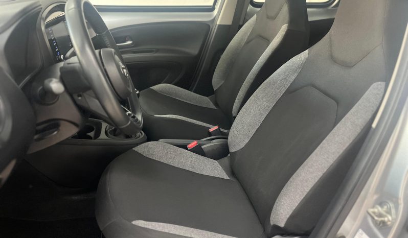 TOYOTA AYGO X CROSS 1.0 VVT Play lleno
