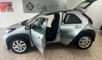 TOYOTA AYGO X CROSS 1.0 VVT Play lleno
