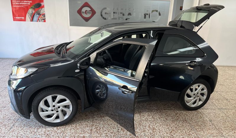 TOYOTA AYGO X CROSS 1.0 VVT Play lleno