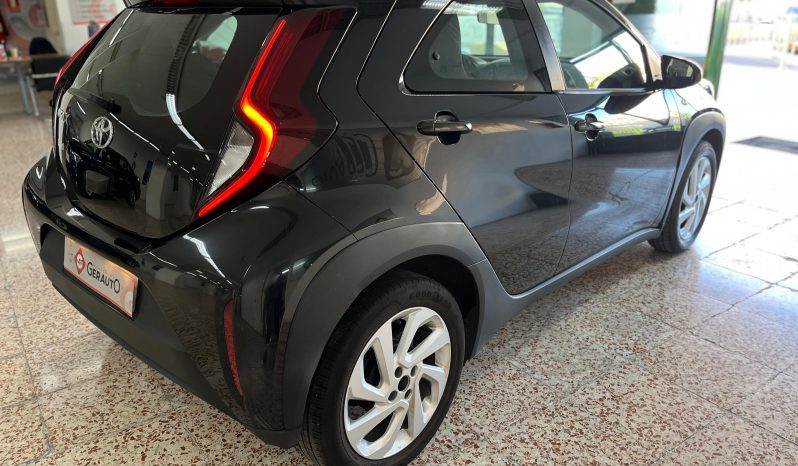 TOYOTA AYGO X CROSS 1.0 VVT Play lleno