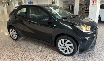 TOYOTA AYGO X CROSS 1.0 VVT Play lleno