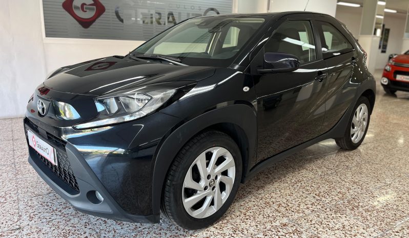 TOYOTA AYGO X CROSS 1.0 VVT Play lleno