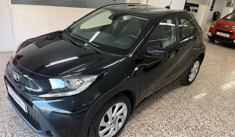 TOYOTA AYGO X CROSS 1.0 VVT Play lleno