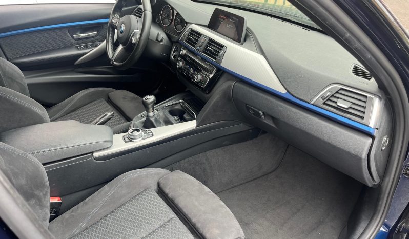 BMW 318d Berlina 150cv – 2017 lleno