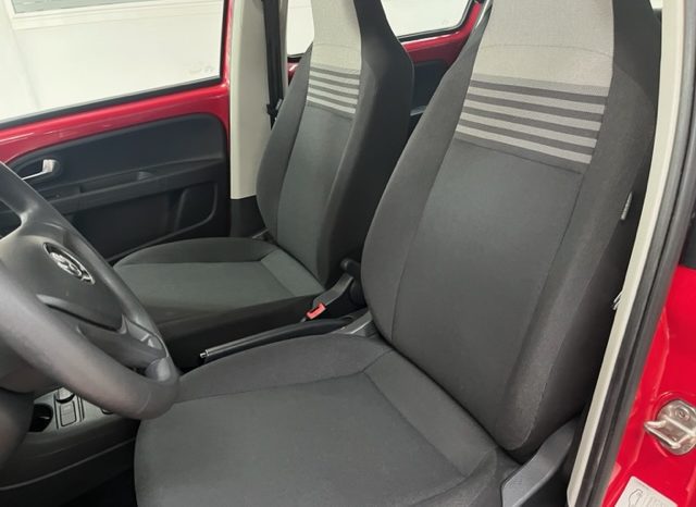 Volkswagen Up! Move 44Kw 1.0 60cv 5 Puertas lleno