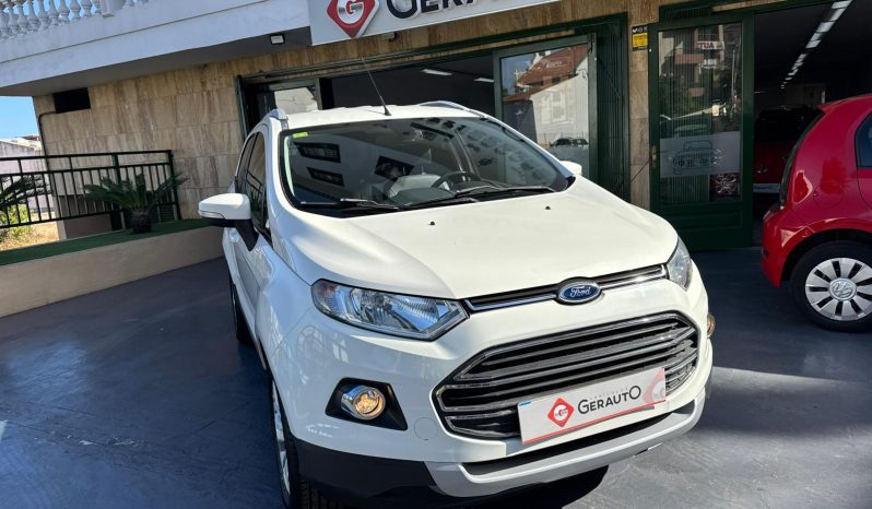 Ford Ecosport 1.0 EB 125CV Titanium lleno
