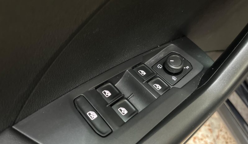 Volkswagen T-Cross Advance 1.0 TSI 110 cv lleno