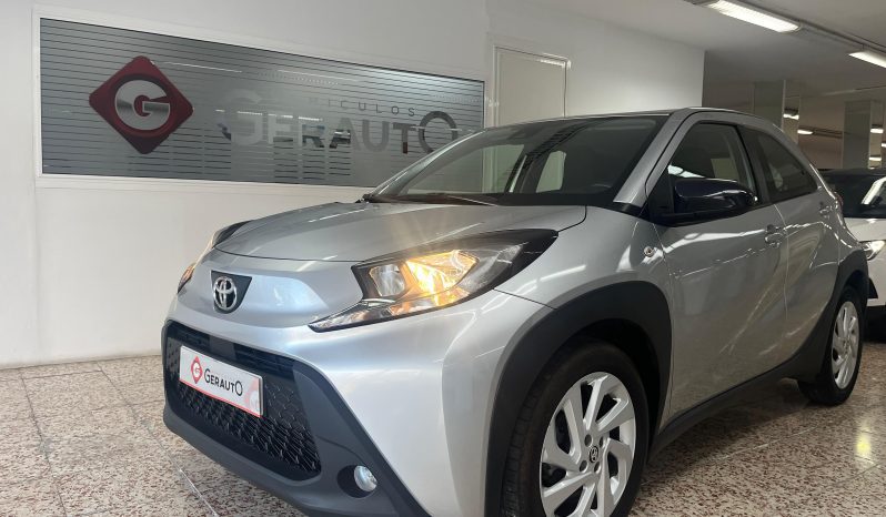 TOYOTA AYGO X- CROSS 1.0 VVT Play lleno