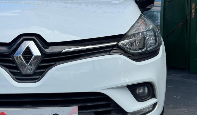 Renault Clio Limited TCE 900c.c.  80 cv lleno