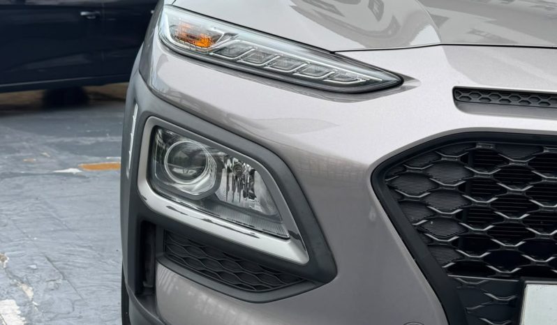 Hyundai Kona Essence 1.0 120cv lleno
