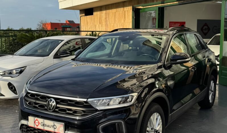 Volkswagen T-ROC CONNET 1.0 110CV lleno